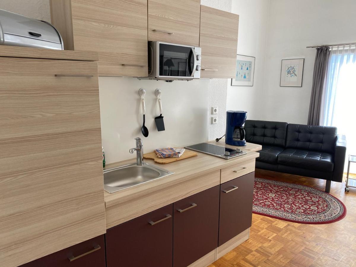 Apartmenthaus Zentrum Komfort Apartments Mit Minikuchen Verschiedener Grossen Κάσελ Εξωτερικό φωτογραφία