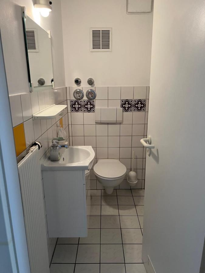 Apartmenthaus Zentrum Komfort Apartments Mit Minikuchen Verschiedener Grossen Κάσελ Εξωτερικό φωτογραφία