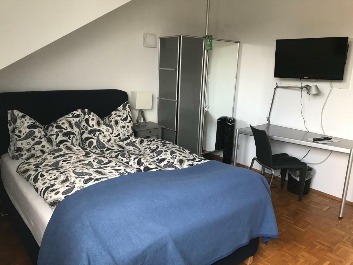 Apartmenthaus Zentrum Komfort Apartments Mit Minikuchen Verschiedener Grossen Κάσελ Εξωτερικό φωτογραφία