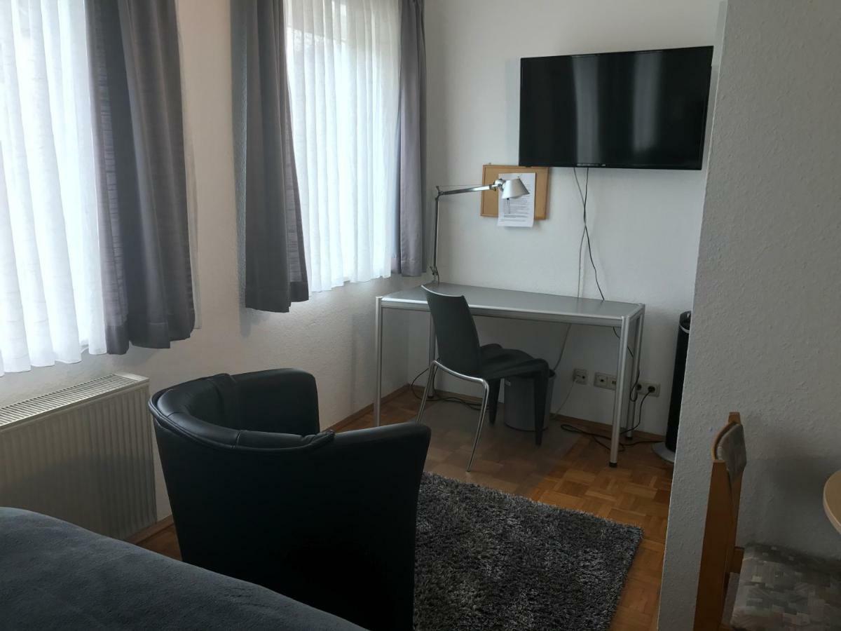 Apartmenthaus Zentrum Komfort Apartments Mit Minikuchen Verschiedener Grossen Κάσελ Εξωτερικό φωτογραφία