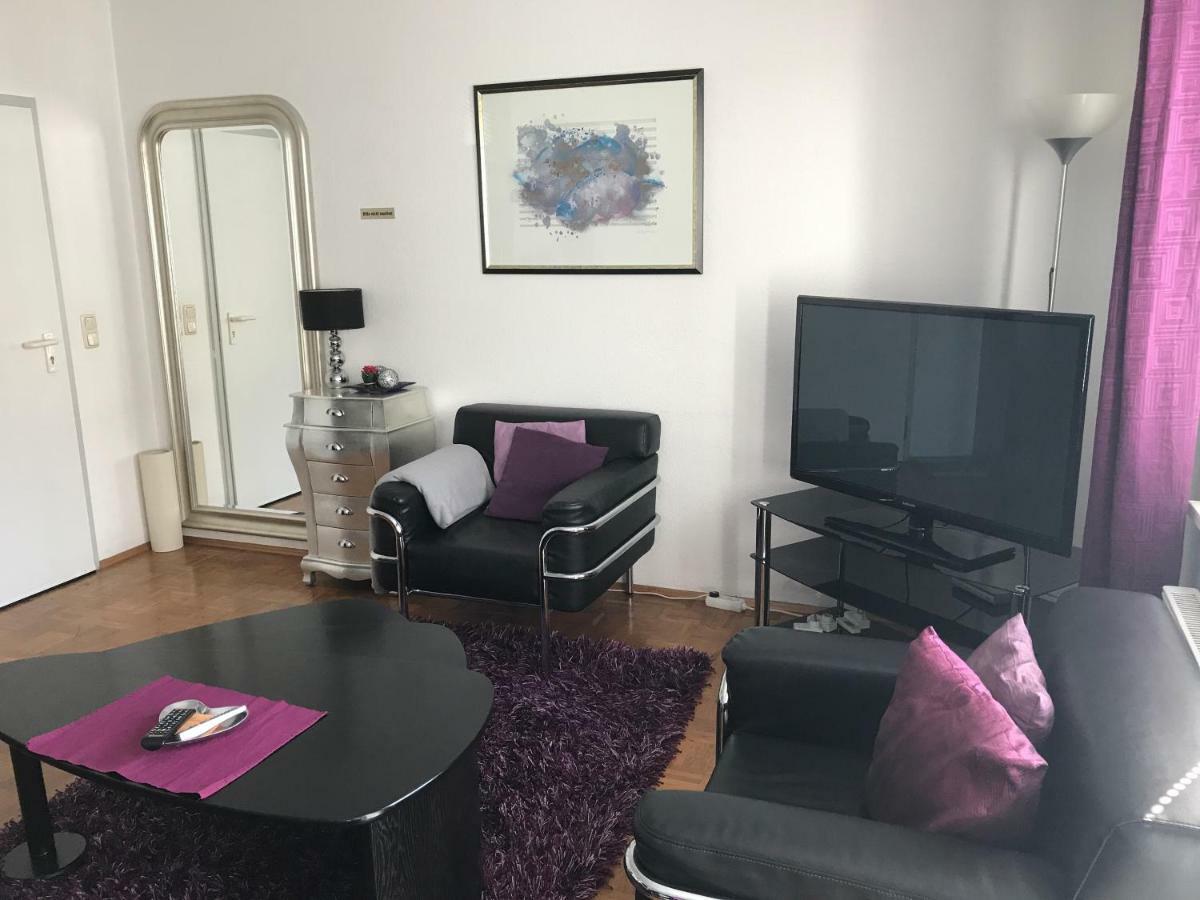 Apartmenthaus Zentrum Komfort Apartments Mit Minikuchen Verschiedener Grossen Κάσελ Εξωτερικό φωτογραφία