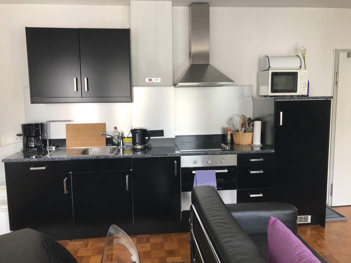 Apartmenthaus Zentrum Komfort Apartments Mit Minikuchen Verschiedener Grossen Κάσελ Εξωτερικό φωτογραφία